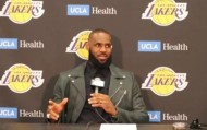 极速电竞网页版-关键球甩锅再引争议 詹皇不满裁判判罚：NBA白看了