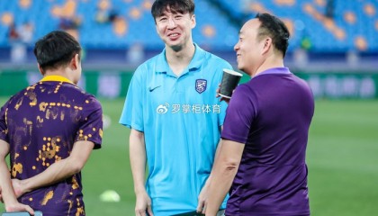 电竞比分-曝37岁前国脚即将退役！18年的坚守，他是中国后卫 “铁血样本”？|任航|中超|三镇|超级杯|武汉三镇_新浪体育_新浪新闻